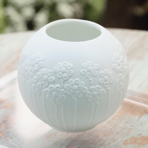 Vintage Mikasa Round Snowdrift Vase Flowers Japan - Picture 4 of 9